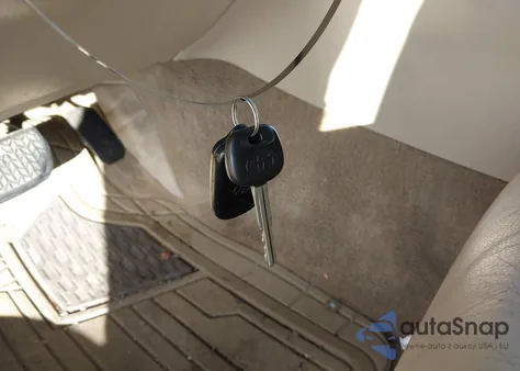 2000 Toyota Avalon Xls z USA, uszkodzony, nr VIN 4T1BF28B0YU024467